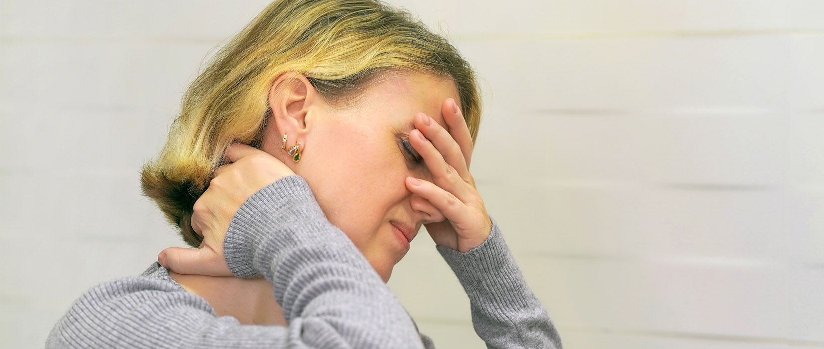 Cervicalgia y vértigo cervical: cómo saber qué te ocurre realmente Cervicalgia y vértigo cervical: cómo saber qué te ocurre realmente